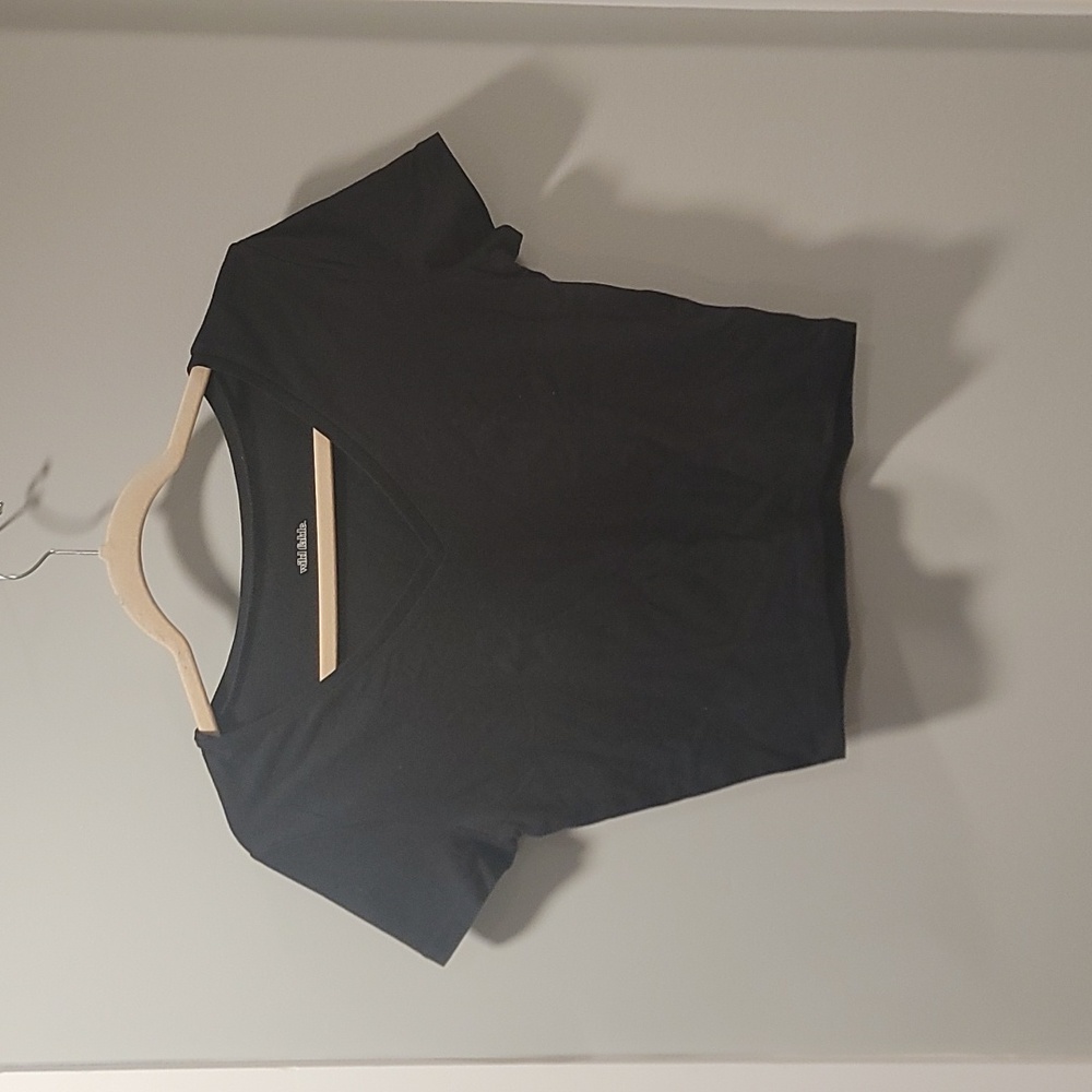 Simple Black Crop Top in M by Wild Fable